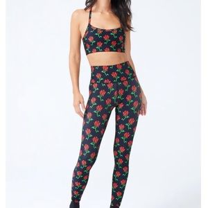 Terez Stemmed Roses DuoKnit Workout Set NWT